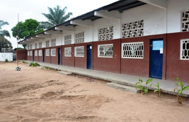 District des Montagnes / Les forces françaises et ivoiriennes réhabilitent des établissements scolaires