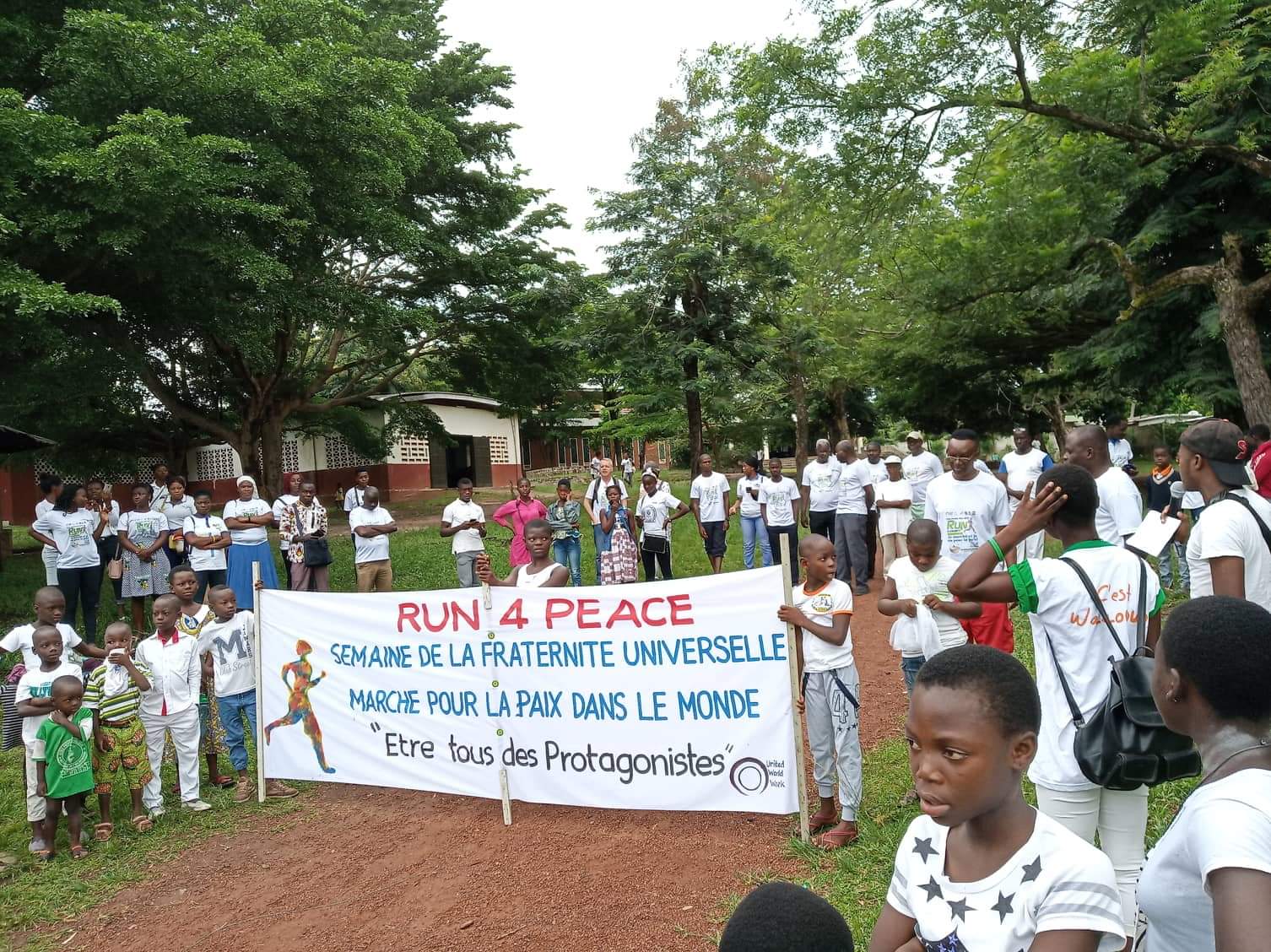 Man / Marche pour la paix : Grande mobilisation des jeunes du mouvement des Focolari