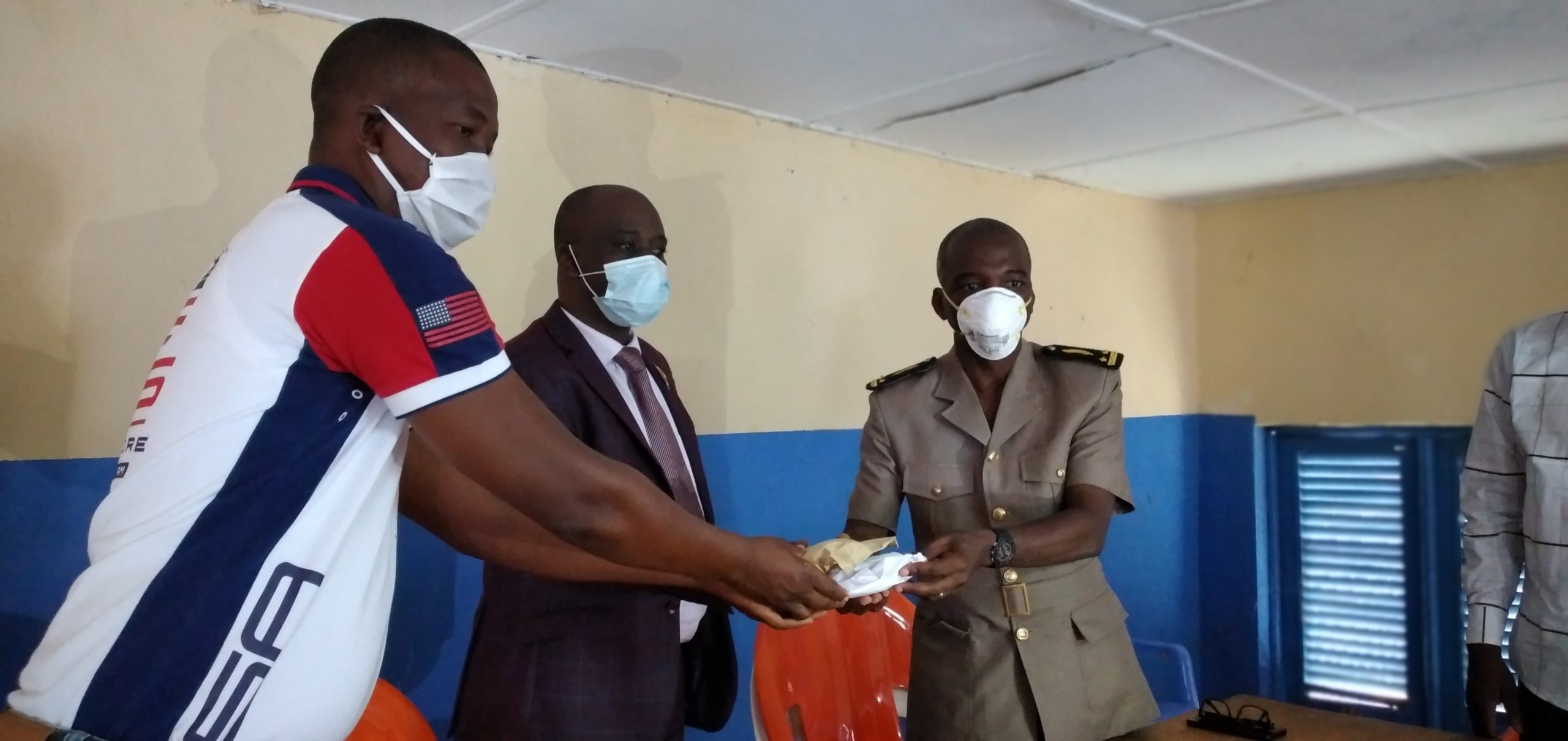 Danané/ Après l'incendie du grand marché : Le sénateur Cissé Mamadou apporte sa compassion aux sinistrés