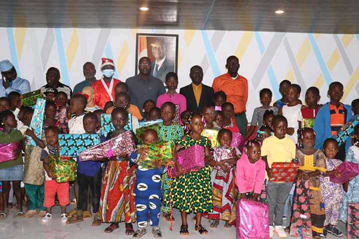Touba/ Actions sociale : le Maire Doumbia Adama offre 3.750.000 F.CFA aux populations