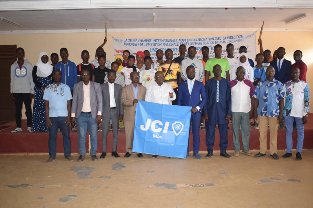Man/ La JCI-Man milite pour un changement positif de l'école ivoirienne
