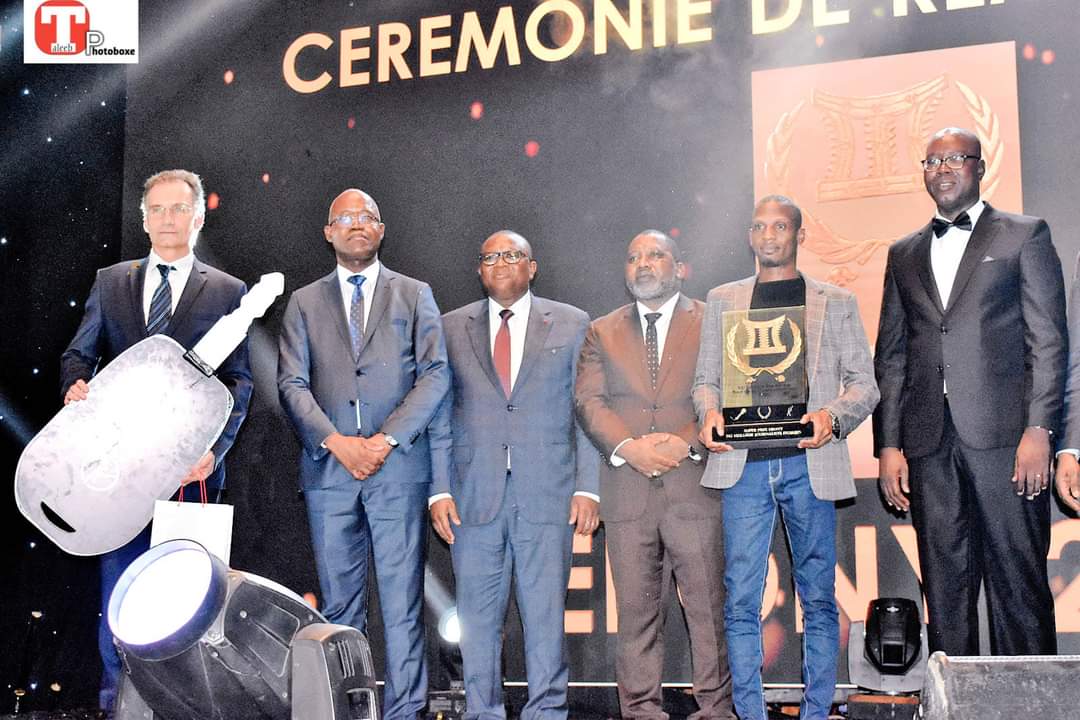 Yamoussoukro/ Week-end des Ebony : Raphaël Tanoh sacré meilleur journaliste ivoirien 2022