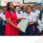 Man/ Pour leur maintien à l'école : 60 jeunes filles reçoivent des kits scolaires et d'hygiène
