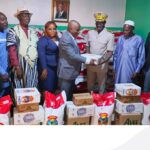 Man: Albert Flindé apporte le soutien du gouvernement aux sinistrés des pluies d'août